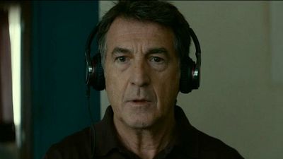 image de la news Bande-annonce La Mécanique de l'ombre : François Cluzet pris au piège des écoutes téléphoniques