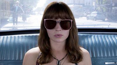 image de la news Bande-annonce Girlboss : Britt Robertson dans le business des fringues vintage