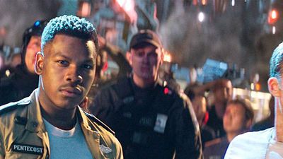 image de la news Bande-annonce Pacific Rim Uprising : les Jaegers en force face à des Kaiju encore plus redoutables