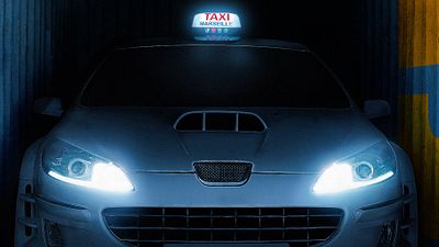 image de la news Affiche teaser Taxi 5 : le bolide de Franck Gastambide sort de l'ombre
