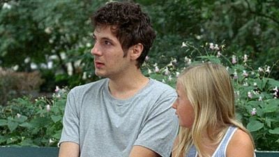 image de la news Bande-annonce Amanda : Vincent Lacoste désemparé face à la garde de sa nièce