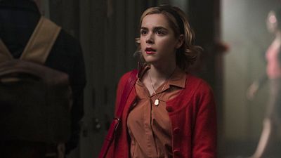 image de la news Les Nouvelles aventures de Sabrina ensorcellent les internautes nostalgiques de la série sur la petite sorcière