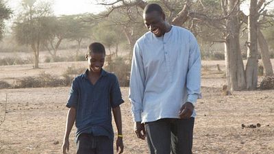 image de la news Bande-annonce Yao : Omar Sy renoue avec ses racines sénégalaises grâce à un jeune garçon idéaliste