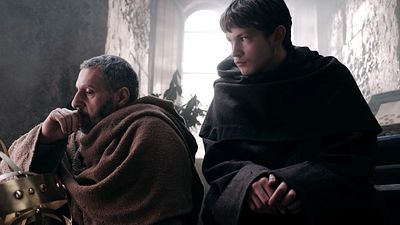 image de la news Le Nom de la rose sur OCS : que vaut la série adaptée d'Umberto Eco par rapport au film ?
