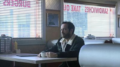 image de la news Riverdale : la production en pause suite au décès de Luke Perry, quel avenir pour son personnage ?