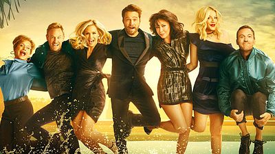 image de la news Beverly Hills : le casting rejoue le générique culte en mode nostalgie