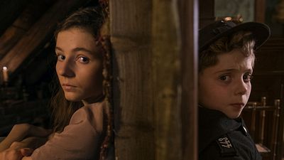 image de la news Jojo Rabbit : qui sont Roman Griffin Davis et Thomasin McKenzie, les deux enfants du film de Taika Waititi ?