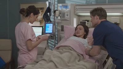 image de la news Grey's Anatomy saison 16 : un mariage, un accouchement et un pétage de plomb dans le teaser du final anticipé