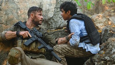 image de la news Tyler Rake (Netflix) : que comprendre de la fin du film avec Chris Hemsworth ?