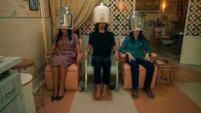 image de la news Bande-annonce Umbrella Academy (Netflix) : direction les années 60 dans la saison 2 !