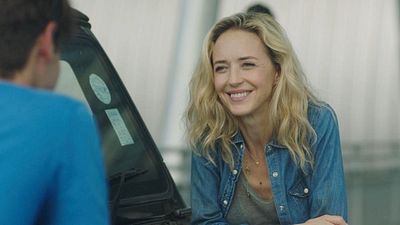 image de la news Hélène de Fougerolles : "Trop jeune pour moi sera sûrement ma dernière comédie romantique"