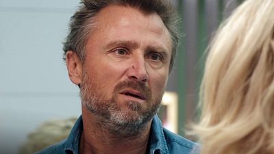 image de la news Demain nous appartient : Alex va-t-il rater l'accouchement de Chloé ? [SPOILERS]