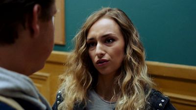 image de la news Demain nous appartient : Sofia accusée d'avoir agressé Charlie dans la bande-annonce de la nouvelle intrigue