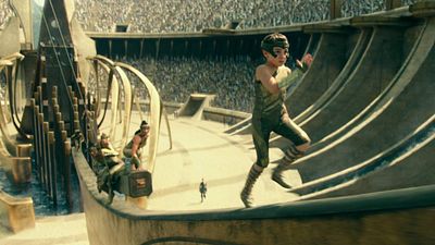 image de la news Wonder Woman 1984 : les premières minutes sportives du film DC dévoilées