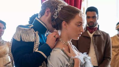 image de la news La Chronique des Bridgerton : que pense la presse française de la série Netflix événement ?
