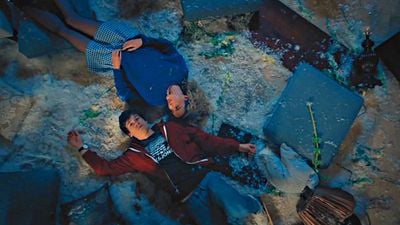 image de la news The Map of Tiny Perfect Things sur Amazon : c'est quoi cette comédie romantique avec une boucle temporelle ?