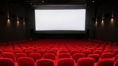 image de la news Cinéma : 800 professionnels réclament la réouverture des salles