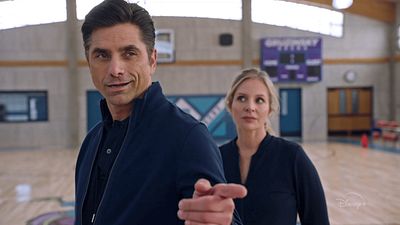 image de la news Big Shot sur Disney+ : "Cette série a fait de moi un meilleur père" reconnaît John Stamos