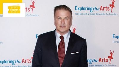 image de la news Tir mortel d'Alec Baldwin : l'arme utilisée n'avait pas été correctement vérifiée par l'assistant-réalisateur
