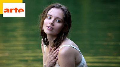 image de la news Clèves sur Arte : que vaut le téléfilm sur l'éveil à la sexualité d'une adolescente ?