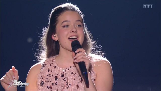 image de la news “Notre promo est très différente”, les candidats de la Star Academy moins soudés cette année ? Julie se confie
