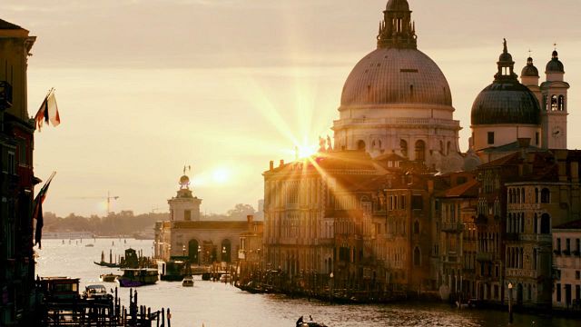 image de la news Netflix vient de renouveler cette série populaire moins d’un mois après la sortie de sa saison 5