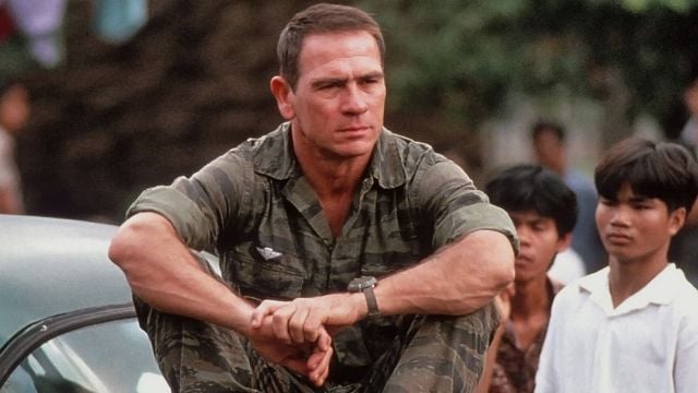 image de la news Ce soir sur Amazon : Tommy Lee Jones en pleine guerre du Viêtnam chez Oliver Stone, ca donne un grand film injustement oublié