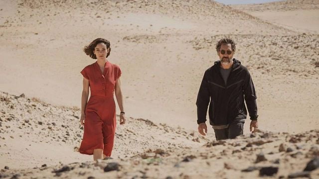 image de la news L'Être aimé avec Javier Bardem : pourquoi ces scènes en noir et blanc dans le film ? Le réalisateur nous répond