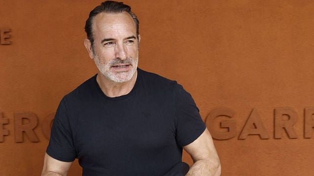 image de la news Jean Dujardin : après le succès des Rayons et des ombres, il jouera dans un film inspiré d'une histoire vraie méconnue