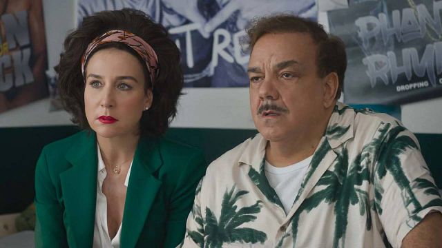image de la news "C’est Barbie de Greta Gerwig qui rencontre Retour vers le futur !" : Didier Bourdon et Elsa Zylberstein dans la comédie française de l'automne !
