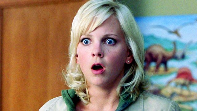 image de la news 23 ans après, une scène coupée inédite de Scary Movie 3 refait surface, et sa parodie de Matrix va vous faire hurler de rire