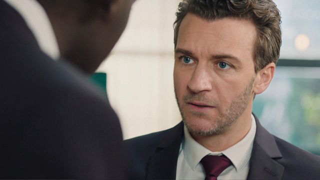image de la news Ici tout commence sur TF1 : "On ne connaît pas vraiment ça de Stanislas...", Hubert Roulleau fait des confidences sur la suite