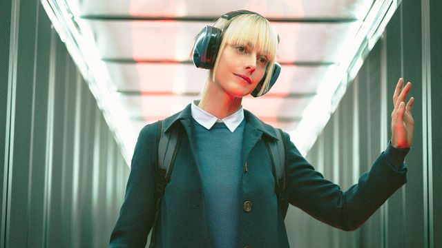 image de la news Astrid et Raphaëlle sur France 2 : pourquoi Astrid porte-t-elle toujours la même tenue ? Sara Mortensen explique