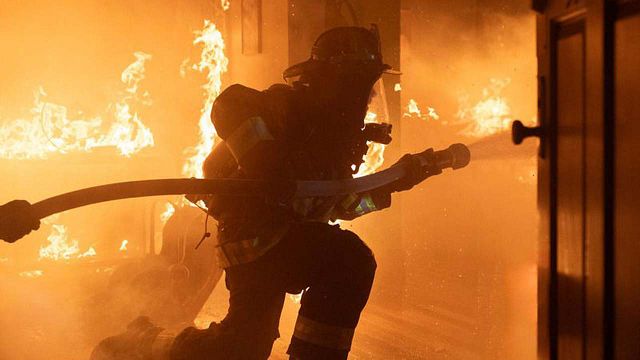 image de la news Chicago Fire : "Je suis encore sous le choc”... Cet acteur emblématique fait ses adieux à la série
