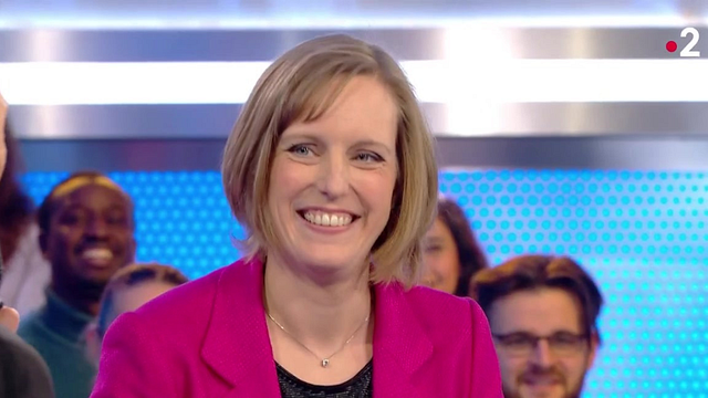 image de la news C'est reparti pour la valse dans N'oubliez pas les paroles : qui est Catherine, la nouvelle Maestro qui succède à Fanny ? Elle n'en est pas à son coup d'essai !