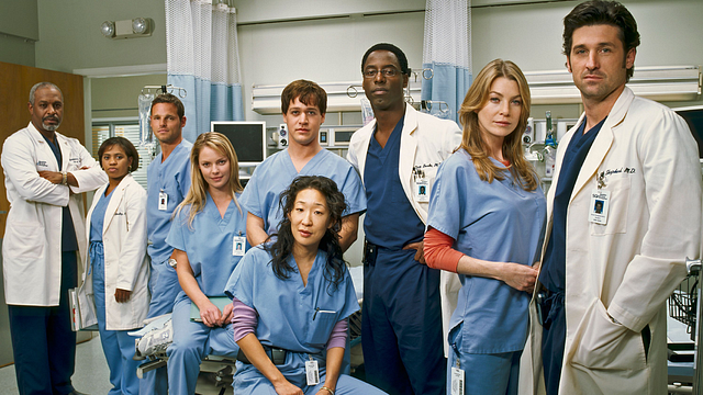 image de la news Grey’s Anatomy : après l’annonce d'un nouveau spin-off, cette ancienne actrice lance un appel à Shonda Rhimes