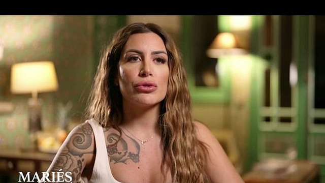 image de la news Mariés au premier regard : Marie “seule”, mais bien dans ses baskets ! Elle prend la parole