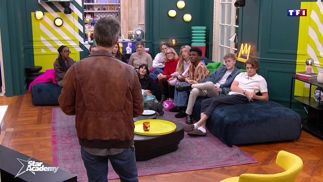 image de la news Entrée directement à la première place pour une élève : Michael Goldman annonce le top 3 de la semaine à la Star Academy !