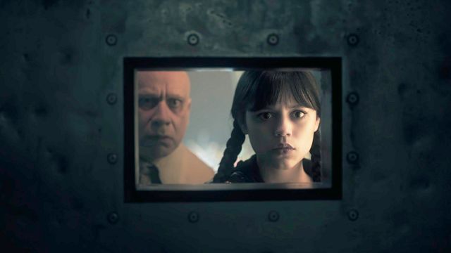 image de la news Mercredi saison 2 : qui est la mystérieuse jeune femme de l’épisode 4 ? Nos théories !