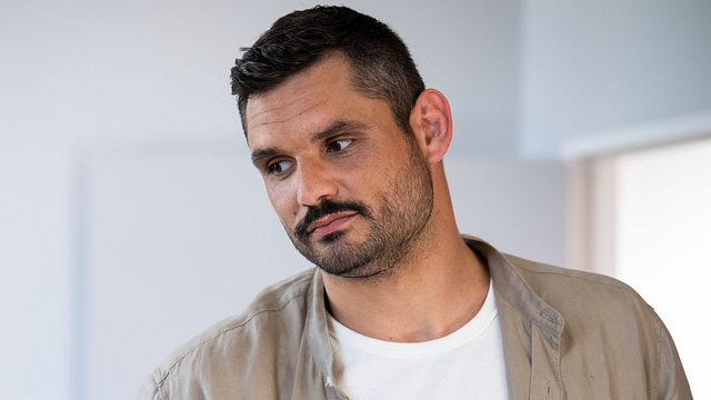 image de la news Ici tout commence sur TF1 : Florent Manaudou bientôt dans la série aux côtés d'Elsa Bois (Ninon) ? Le sportif répond