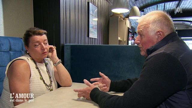 image de la news Exclu. L'amour est dans le pré : Jean-Louis C séparé d'Isabelle à cause des agriculteurs ? Il dévoile les coulisses