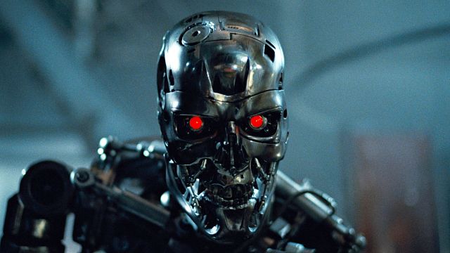 image de la news "Ce n'est plus de la fantaisie ou futuriste" : pour Arnold Schwarzenegger, Terminator est devenu une réalité