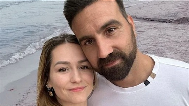 image de la news "Retour en chambre", Laure (Mariés au premier regard) annonce une grande nouvelle !