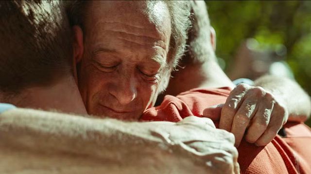 image de la news Vincent Lindon dans l’un de ses meilleurs rôles face à Benjamin Voisin : ils sont incroyables en père et fils dans ce film à ne pas manquer !