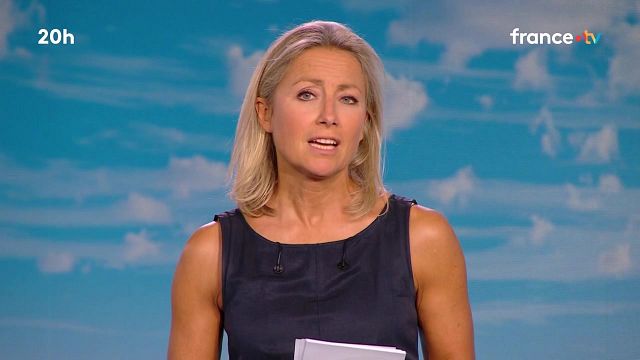 image de la news Départ plus tôt que prévu pour Anne-Sophie Lapix : on connaît la date de son dernier JT !