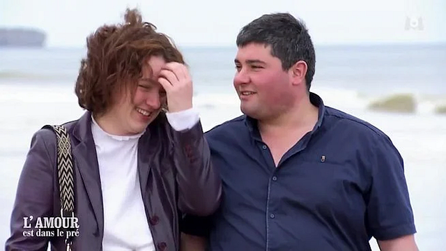 image de la news Flavie de L’amour est dans le pré "trop directive" ? Le règlement de comptes avec Valentin continue, elle lui répond et ne mâche pas ses mots !