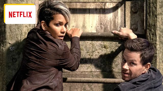 image de la news Mark Wahlberg + Halle Berry : la nouvelle comédie d’action Netflix est un bon divertissement à l’ancienne