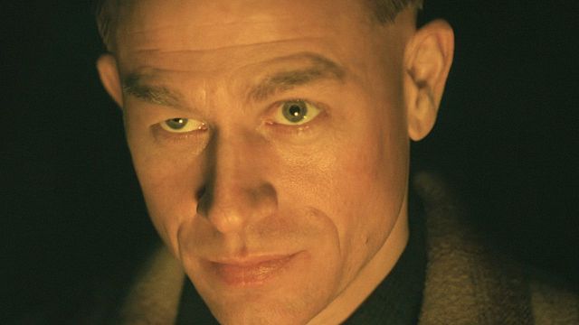 image de la news "J'ai eu le souffle coupé" : cette scène de Monstre saison 3 a impressionné toute l'équipe de la série Netflix sur Ed Gein