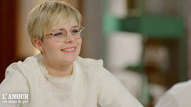 image de la news L'amour est dans le pré : "Je profite", que devient Perrine depuis la fermeture de sa ferme ? Elle donne des nouvelles