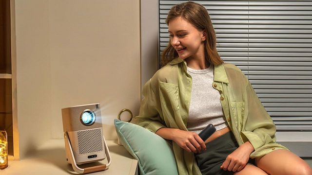 image de la news Un vidéoprojecteur portable avec son JBL Yaber T2 est à prix accessible sur Amazon